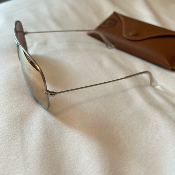 Ray-Ban Sunglasses - Picture 2 of 3